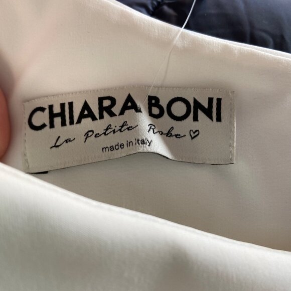 NWT Chiara Boni La Petite Robe Gosia One-Shoulder Gown in White Size 2 - Picture 5 of 13